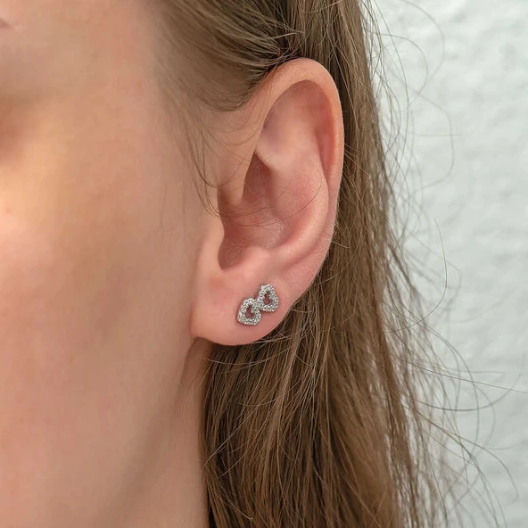 ​Gümüş İki Kalp Çivili Küpe - Resim 3