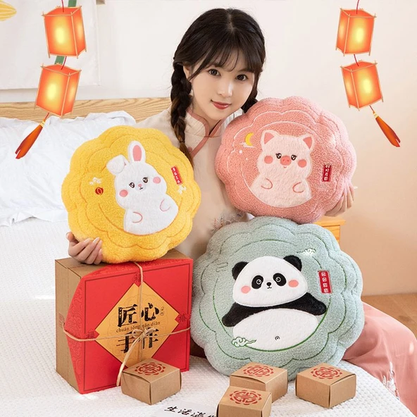Ay Figürlü Peluş Yastık - Çiçek Açan Pembe Domuz - 10cm Anahtarlık - 11