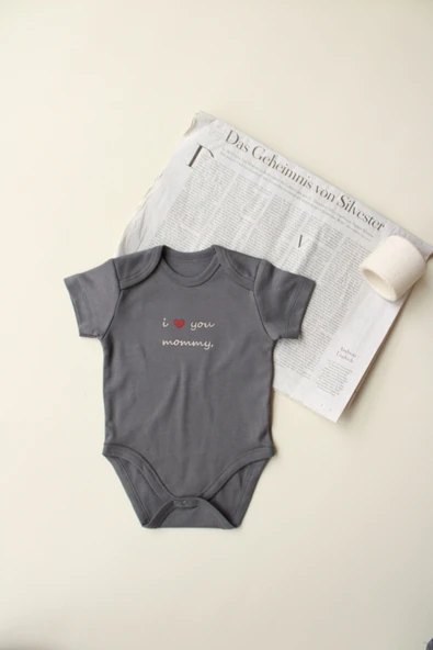 Mom Nakışlı Kısa Kollu Body