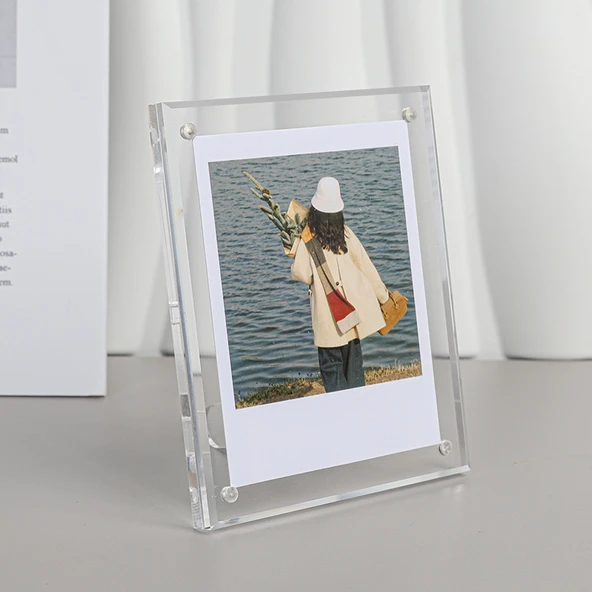 Şeffaf Akrilik Fotoğraf Çerçevesi - Tamamen Şeffaf - 6 inç (10.2 × 15.2cm)
