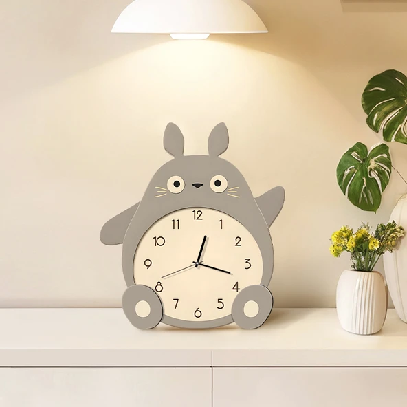 Totoro Desenli Ahşap Masa Saati - Model B - 17x19 cm
