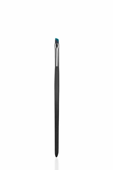 Siyah Eyeliner ve Kaş Fırçası