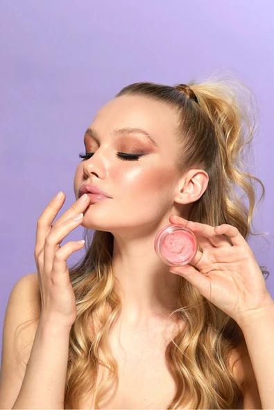 Hey Sugar! Çilek Aromalı Dudak Peelingi 20gr - 4
