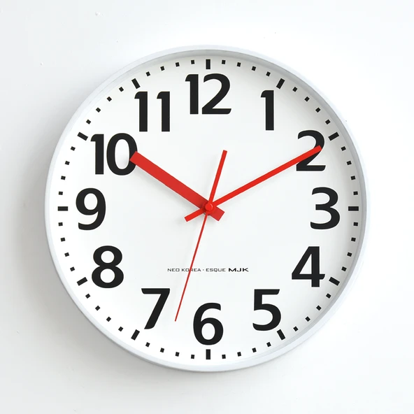 Minimalist Modern Duvar Saati - 30 cm Beyaz