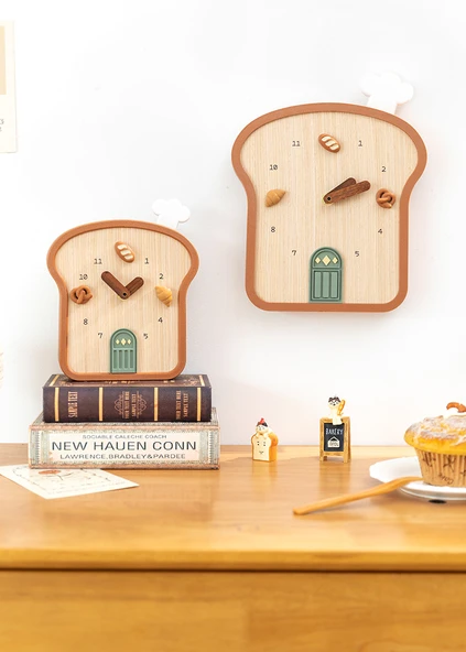 Tost Tasarımlı Küçük Masa Saati - İmzalı Kedi + Tost Kedi + Pişiren Kedi + Ekmek Sepeti - 7