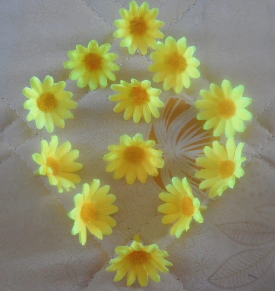 DIY El İşi için Yapay Ayçiçeği Papatya - Süt Beyazı + Açık Yeşil Göbek - 10