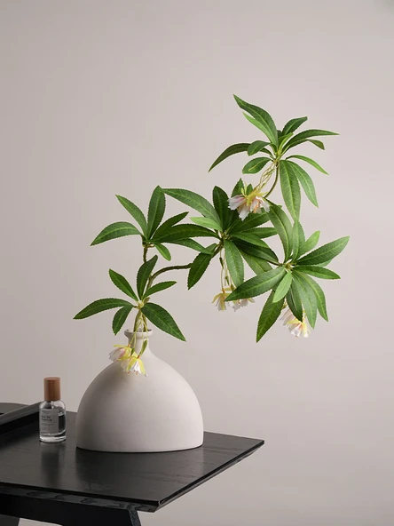 Seramik Vazoda Yapay Ficus Banyan Ağacı - Su Taşı Banyan 1 + Mat Beyaz Akçaağaç Yaprağı Vazo (Orta) - 4