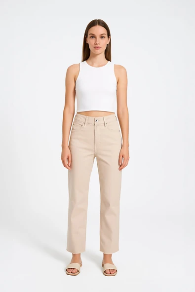 Kadın Yüksek Bel Paçası Püskül Detaylı Mom Fit Bej Jean Pantolon