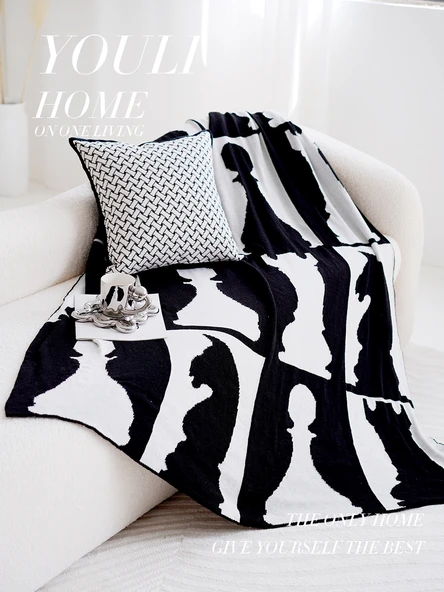 Kazayağı Desenli Örme Nordic Stil Koltuk Örtüsü - Siyah Satranç Desenli Örme Battaniye 130x160cm - 3