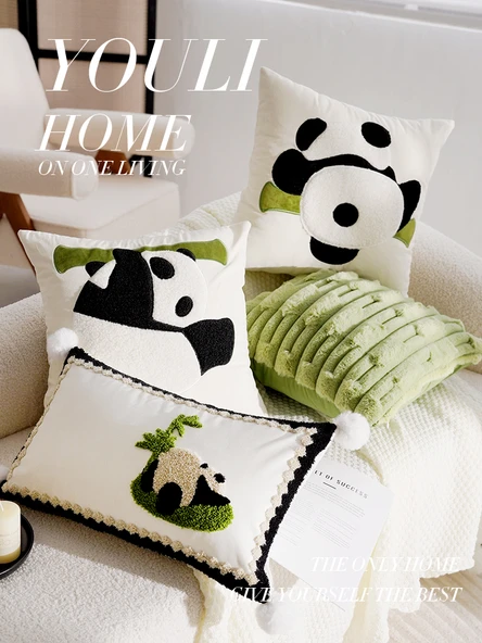 Sevimli Panda Yastık Kılıfı - Yamalı Bambu Yuvarlanan Panda 45x45cm - Kılıf ve İç Dolgu - 3