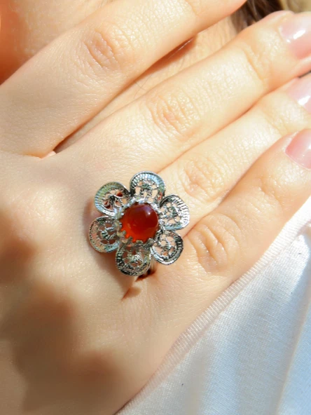 Doğal Taş Akik Doğal Taşlı Çiçek Model Telkari Kadın Ayarlanabilir Gümüş Kaplama Yüzük euy59ar ürün görseli