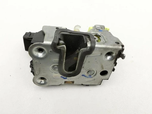 KAPI KİLİDİ ÖN SAĞ DUSTER YM 805021840R ürün görseli 1