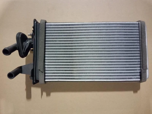 KALORİFER RADYATÖRÜ BRAZİNG FIAT TEMPRA 95 01 TİPO 95 01 ALFA ROMEO 145 95 01 146 94 01 155 92 97 250x156x32 ürün görseli 1