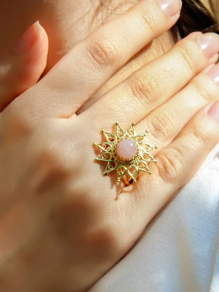 Doğal Taş Pembe Kuvars Doğal Taşlı Yıldız Model Telkari Kadın Ayarlanabilir Altın Kaplama Yüzük euy60pkg