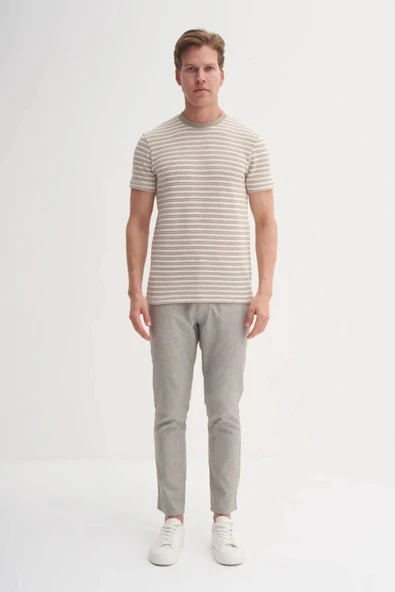 Cazador Bisiklet Yaka Slim Fit Jakarlı Çizgi Desenli Tişört - Resim 4