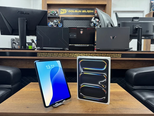 Apple iPad Pro 7. Nesil 256GB 11” MVV83TU/A Uzay Siyahı Tablet (İKİNCİ EL)