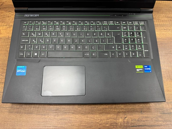 Monster Tulpar T7 V20.8.2 Intel Core i7 12700H 32GB RAM 1TB SSD RTX4060 17.3” FHD 144Hz (İKİNCİ EL) - 2