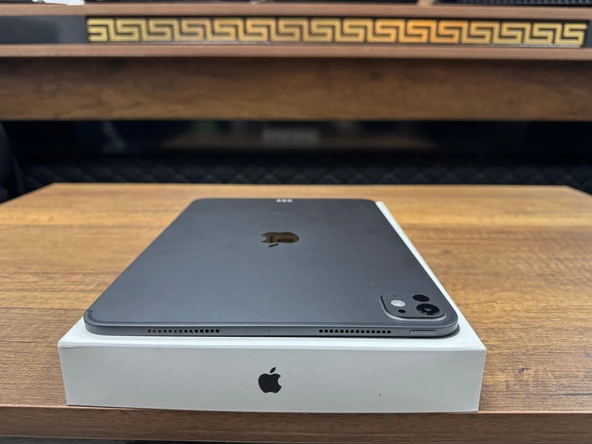 Apple iPad Pro 7. Nesil 256GB 11” MVV83TU/A Uzay Siyahı Tablet (İKİNCİ EL) - 4