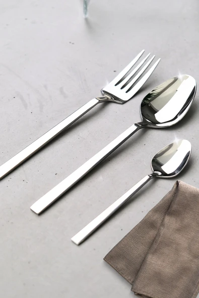 Lugga Doğa Tatlı Çatal Kaşık ve Çay Kaşık Takımı 6 Kişilik 18 Parça Beyaz Kutu