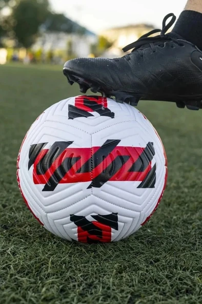 Kırmızı Yeni Desenli Futbol Topu 4 Astarlı No:5 480 Gr + Pompa Hediyeli X507 - 6