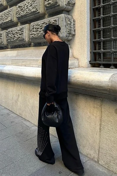 Gümüş Taşlı Detaylı ve Bisiklet Yaka Uzun Kollu Oversize Kadın Bluz Pantolon Takımı (2 Parça) Siyah - 3