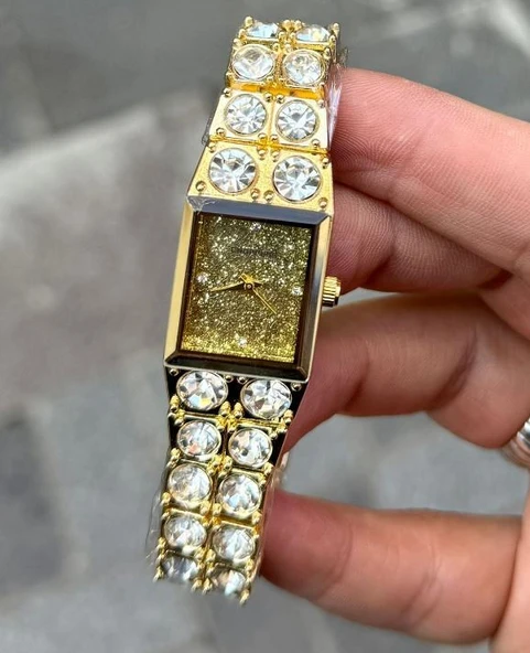 Choppers Marka Gold Renk Taşlı Kare Kadran Detaylı Kadın Kol Saati - Işıltılı ve Gösterişli Tasarım