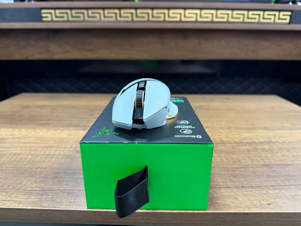 Razer Basilisk V3 Pro RZ01-04620200-R3G1 Beyaz RGB Optik Kablolu/Kablosuz Oyuncu Mouse (İKİNCİ EL) - 2