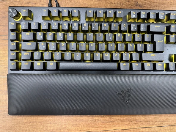 Razer BlackWidow V4 Pro RGB Green Switch Türkçe Q Kablolu Mekanik Oyuncu Klavyesi (İKİNCİ EL) - 4