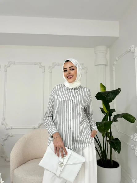 YAKASI BONCUKLU ÇİZGİLİ GÖMLEK - 2