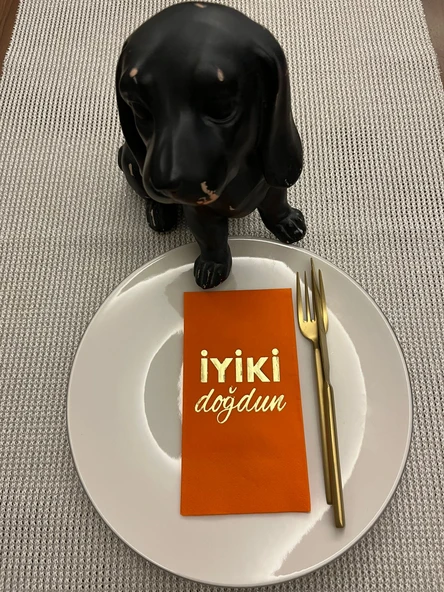 Gold Yaldızlı Turuncu İyi Ki Doğdun Baskılı Garson Katlama Peçete 16 Adet ürün görseli