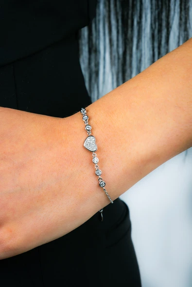 925 Ayar Gümüş 6 Zirkon Taşlı Kalp Model Kadın Bileklik - 2