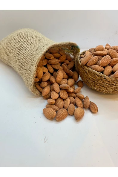 KÖKNAR KAVRULMUŞ TUZLU BADEM 1 KG