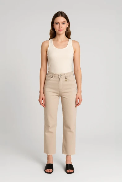 Kadın Straight Fit Normal Paça Likralı Bej Jean Pantolon