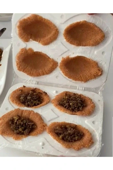 QNİAY Pratik 4 Lü Bölme İçli Köfte Yapma Aparatı Açma Şekil Verme Pişirme Kalıbı Pratik Içliköfte - 4