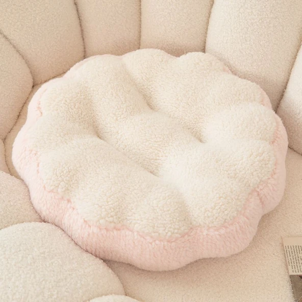 Makaron Stil Peluş Minder - Badem Bej - 40cm