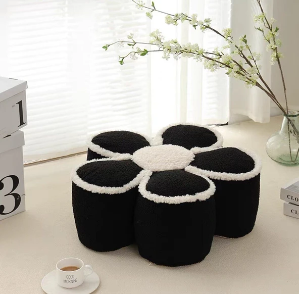 Çiçek Tasarımlı Peluş Minder - Siyah 40*40*10cm - 9