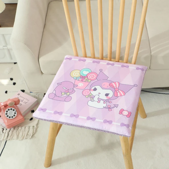 Çizgi Film Karakterli Hafızalı Köpük Oturma Minderi - Kuromi - 40x5cm