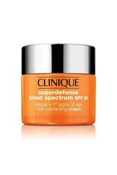 CLİNİQUE Superdefense™ Spf 25 Yorgunluk Ve Yaşlanmanın Ilk Belirtilerine Karşı Etkili Nemlendirici Krem