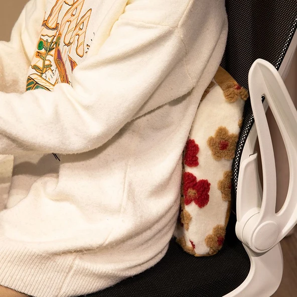 Sevimli Çiçekli Kuzu Yünü Minder - Mavi Çiçekli, 50cm - Resim 11