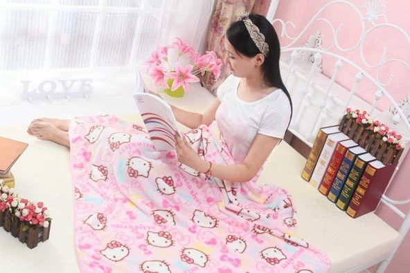Peluş Pelerin Battaniye - Sarı Çilek - 1m x 1.5m