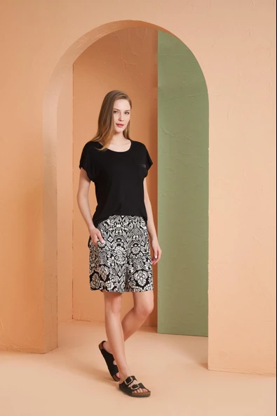 Pjs 27132 Kadın Yuvarlak Yaka Desenli Siyah Yarım Kollu Şortlu Pijama Takım
