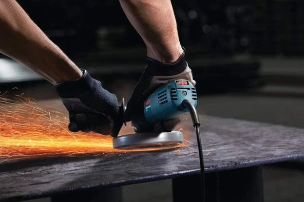 Bosch GWS 9-115 900 W Avuç Taşlama Makinesi - 3