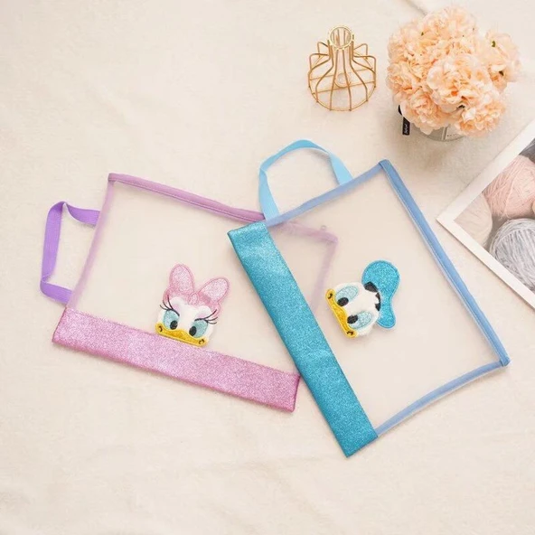 Çizgi Film Peluş Kimlik Kartı Tutucu - StellaLou - 33.5x25cm - 2