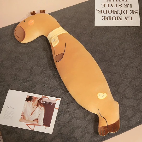 Kapibara Uzun Peluş Yastık - Sarı Atkılı - 130cm