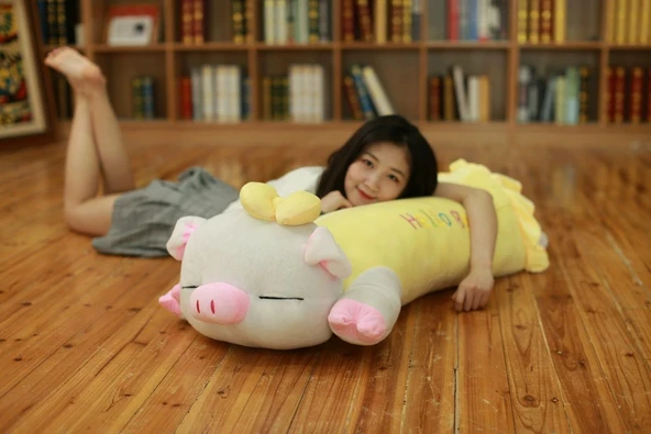 Pembe Elbiseli Peluş Domuz Yastık - 40cm - 9