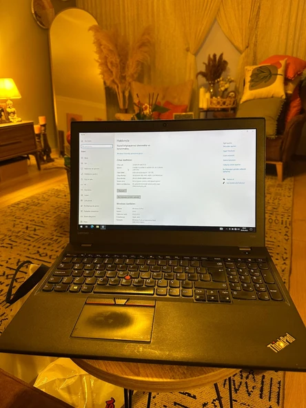 Lenovo T560 i5-6200U 8 GB 512GB SSD 15.6" W10H FHD Dizüstü Bilgisayar (Yenilenmiş)