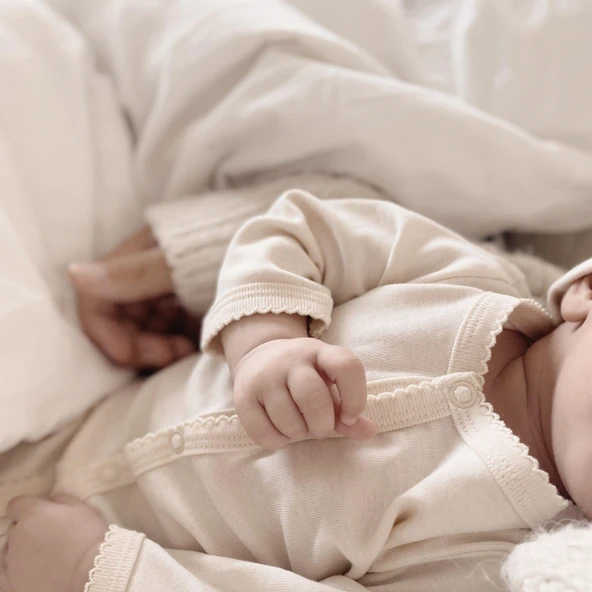 Naturaborn GOTS Organik Sertifikalı Patikli Kroşetalı Bebek Uyku Tulumu - Resim 12