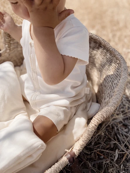 Naturaborn GOTS Organik Sertifikalı Kroşetalı Yarım Kollu Şort Paçalı Bebek Tulum - Resim 12