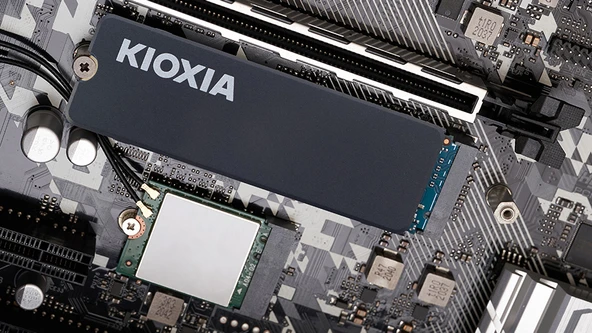 1TB KIOXIA EXCERIA HEATSINK M.2 NVMe GEN 4x4 6200/4900MB/s LSC11K1T02G8 - 3
