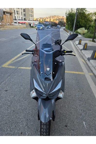 MOTOCAM Revolt RSX4 Siperlik Ön Cam 2022-2025 Model 75cm Füme Renkli 4mm ORTA BOYLU